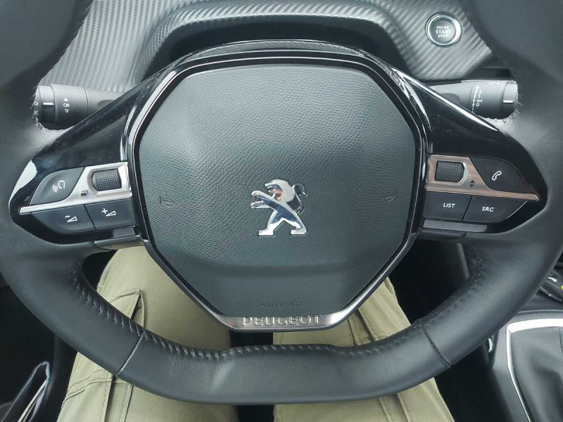 Peugeot  208  2022