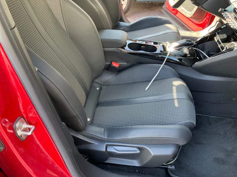 Peugeot 2008 1.5 Blue-HDi GT