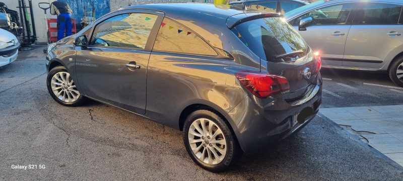 OPEL CORSA E 2016
