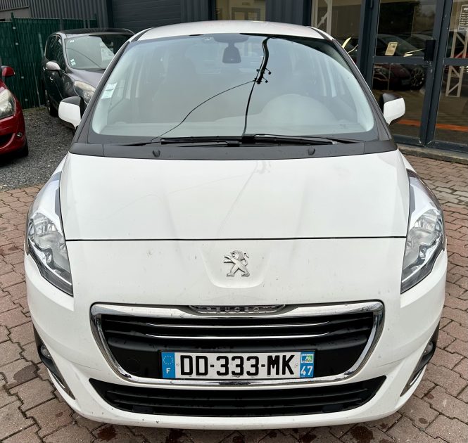 PEUGEOT 5008 2014