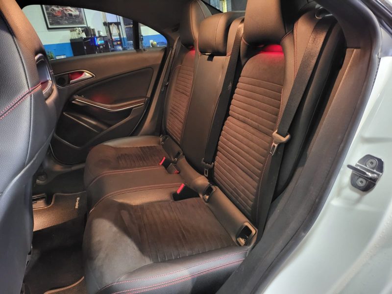 MERCEDES-BENZ CLA 200 156cv Fascination 7G-DCT // APPLE CARPLAY/CAMERA DE RECUL/SIEGES CHAUFFANT