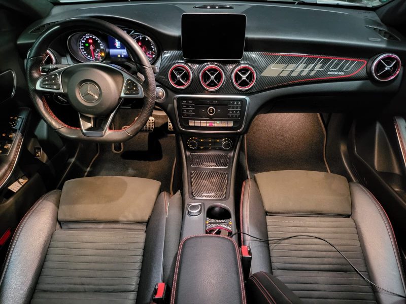 MERCEDES-BENZ CLA 200 156cv Fascination 7G-DCT // APPLE CARPLAY/CAMERA DE RECUL/SIEGES CHAUFFANT