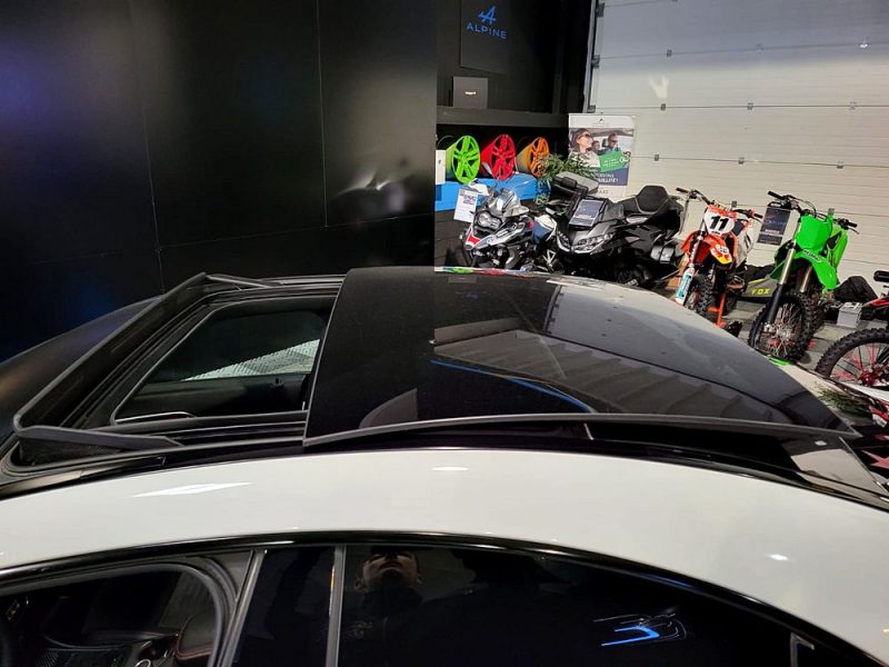 MERCEDES-BENZ CLA 200 156cv Fascination 7G-DCT // APPLE CARPLAY/CAMERA DE RECUL/SIEGES CHAUFFANT