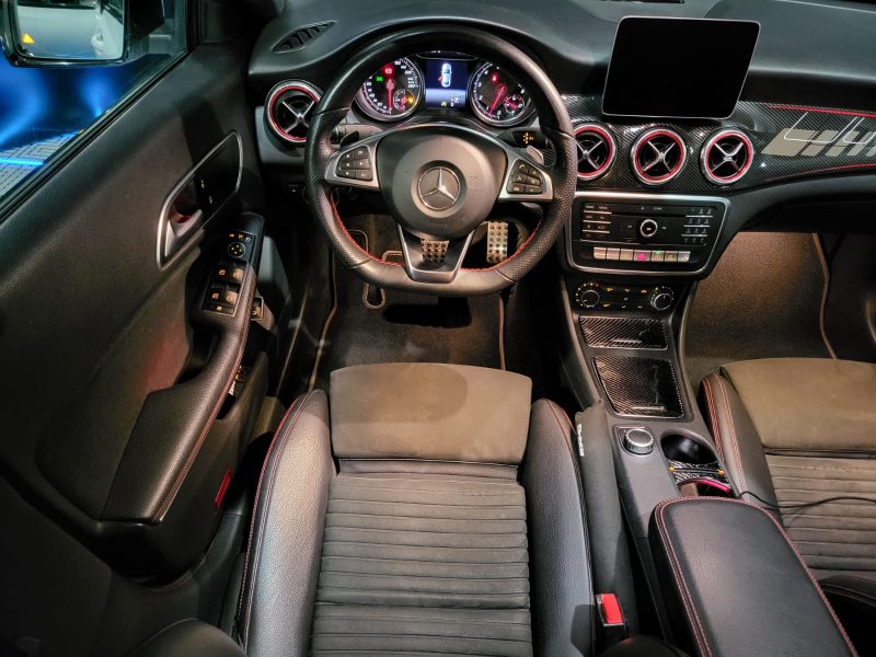 MERCEDES-BENZ CLA 200 156cv Fascination 7G-DCT // APPLE CARPLAY/CAMERA DE RECUL/SIEGES CHAUFFANT