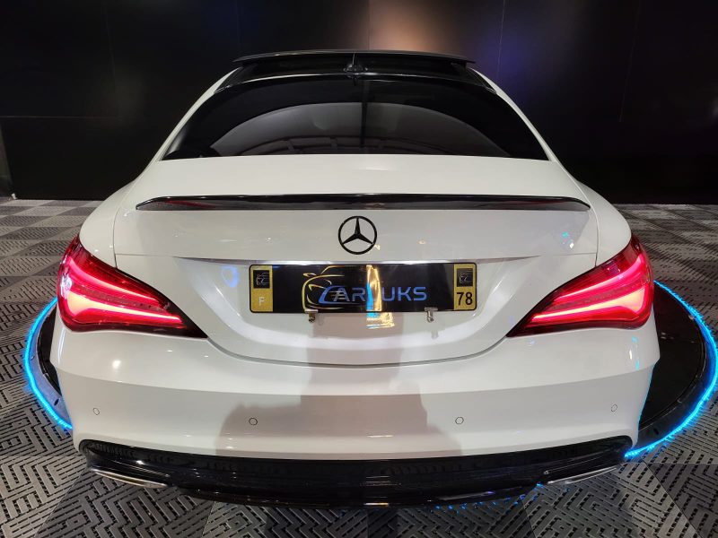 MERCEDES-BENZ CLA 200 156cv Fascination 7G-DCT // APPLE CARPLAY/CAMERA DE RECUL/SIEGES CHAUFFANT