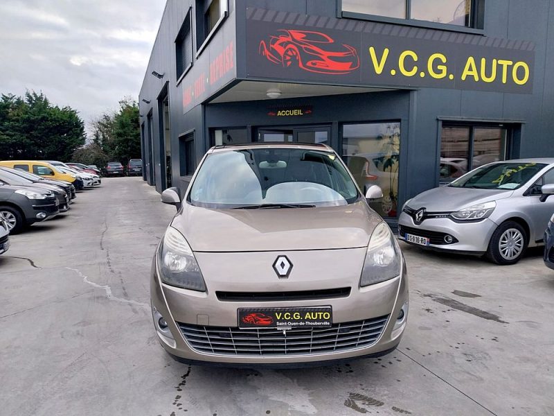 RENAULT SCÉNIC III 1.9 dCi 130 Privilege 7 places