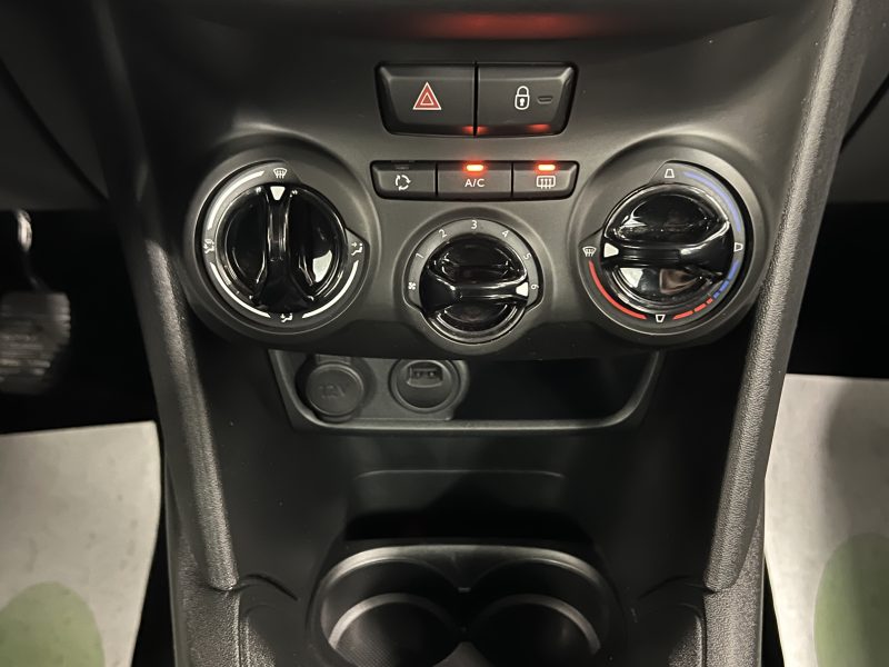 PEUGEOT 208 PHASE 2 II 1.2 82 Cv 1ERE MAIN / 16 600 Kms ECRAN TACTILE CRIT AIR 1 - GARANTIE 1 AN