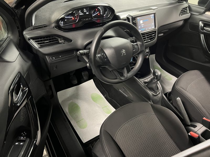 PEUGEOT 208 PHASE 2 II 1.2 82 Cv 1ERE MAIN / 16 600 Kms ECRAN TACTILE CRIT AIR 1 - GARANTIE 1 AN