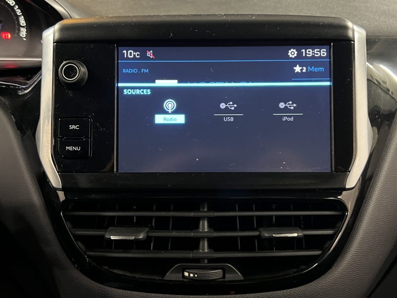 PEUGEOT 208 PHASE 2 II 1.2 82 Cv 1ERE MAIN / 16 600 Kms ECRAN TACTILE CRIT AIR 1 - GARANTIE 1 AN