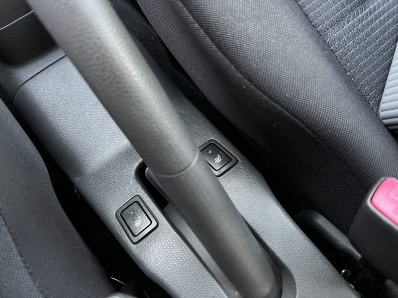 SUZUKI SWIFT II 1.3 VVT 93 Cv 5 PORTES / CLIMATISATION BLUETOOTH - GARANTIE 1 AN