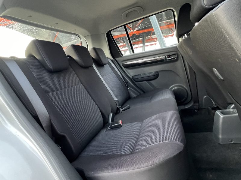 SUZUKI SWIFT II 1.3 VVT 93 Cv 5 PORTES / CLIMATISATION BLUETOOTH - GARANTIE 1 AN