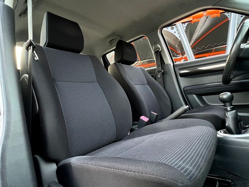 SUZUKI SWIFT II 1.3 VVT 93 Cv 5 PORTES / CLIMATISATION BLUETOOTH - GARANTIE 1 AN