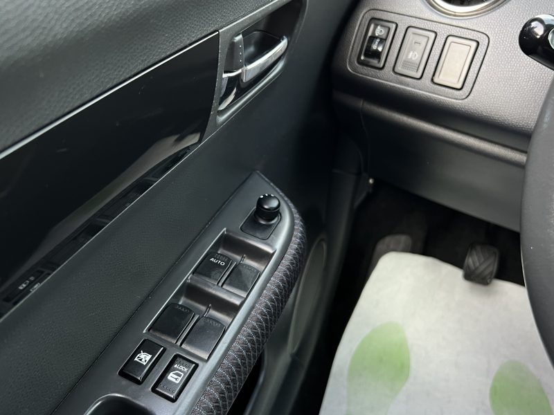 SUZUKI SWIFT II 1.3 VVT 93 Cv 5 PORTES / CLIMATISATION BLUETOOTH - GARANTIE 1 AN