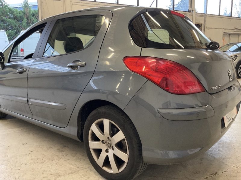 PEUGEOT 308 1.6 HDI 110 Cv PREMIERE MAIN / 37 100 Kms TOIT PANORAMIQUE - GARANTIE 1 AN