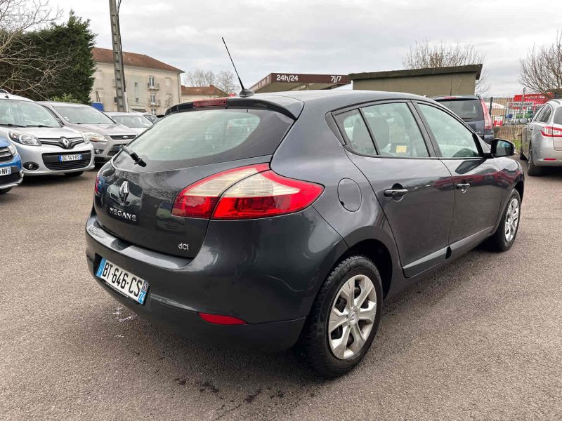 RENAULT MEGANE III 2011