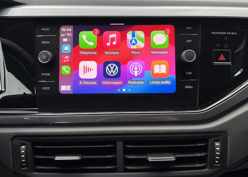 VOLKSWAGEN POLO 6 VI R-LINE 1.0 TSI 110 Cv BOITE AUTO CAMERA GPS CARPLAY & ANDROID - GARANTIE 6 MOIS