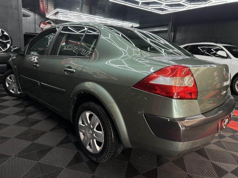 RENAULT MEGANE II  2005