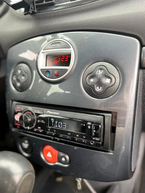 RENAULT CLIO 3 BVA 2009