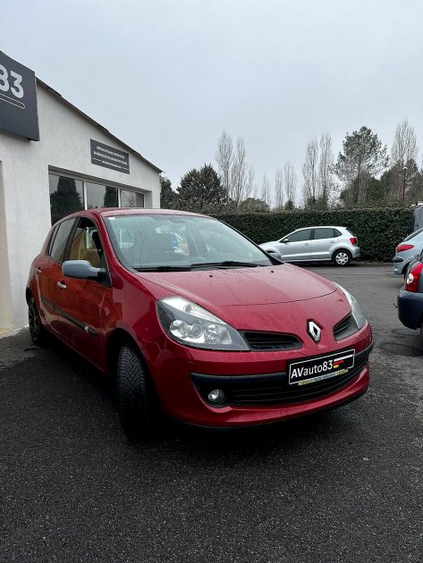 RENAULT CLIO 3 BVA 2009