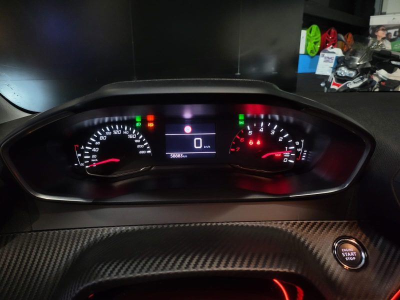 PEUGEOT 208 II 1.5 BlueHDi 100cv Active BVM6 // RADAR-AR/BLUETOOTH/REGULATEUR-LIMITEUR DE VITESSE