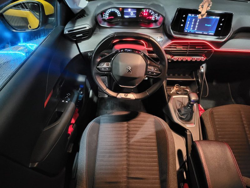 PEUGEOT 208 II 1.5 BlueHDi 100cv Active BVM6 // RADAR-AR/BLUETOOTH/REGULATEUR-LIMITEUR DE VITESSE