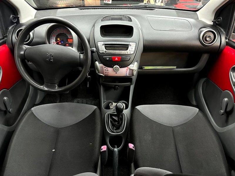 PEUGEOT 107 2009