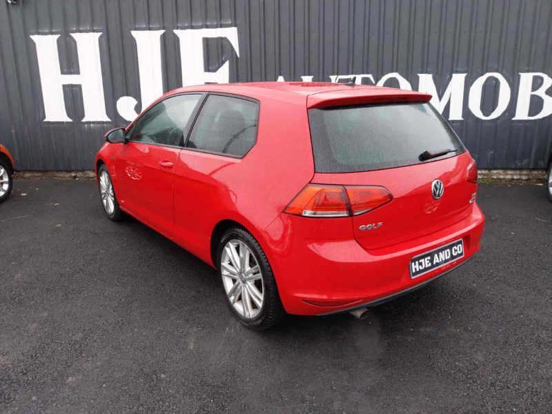 VOLKSWAGEN GOLF VII 2015