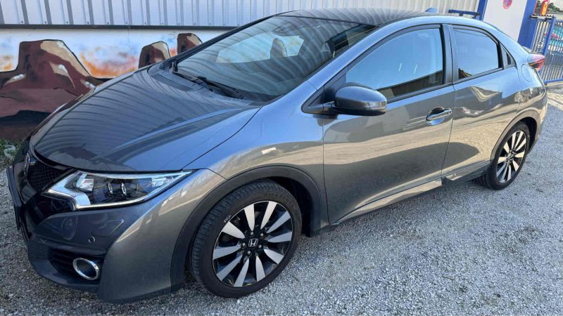 HONDA CIVIC  1.6 i-DTEC 120cv executive cuir toit pano gps reprise possible