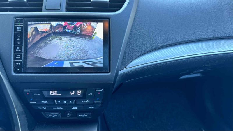 HONDA CIVIC  1.6 i-DTEC 120cv executive cuir toit pano gps reprise possible