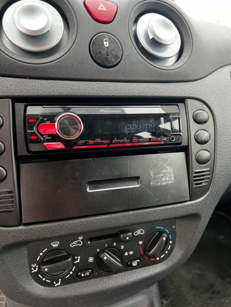 CITROEN C2 1.1l SX PLUS 2004