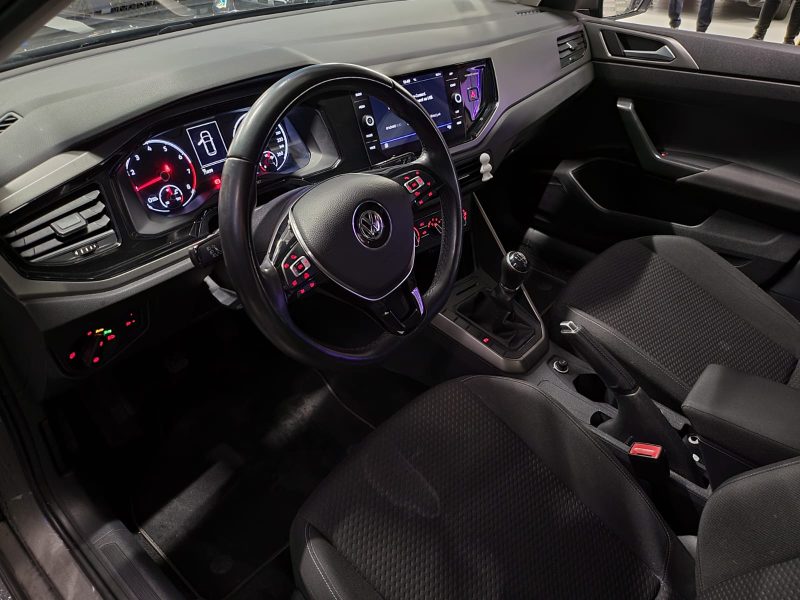 VOLKSWAGEN POLO VI 1.0 65cv CONFORTLINE/CARPLAY+ REGULATEUR DE VITESSE+AIDE AU PARKING