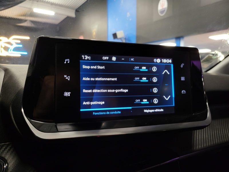 PEUGEOT 208 1.5 BlueHDI 100cv ALLURE CAPLAY / I-COCKPIT / CAMERA BVM6