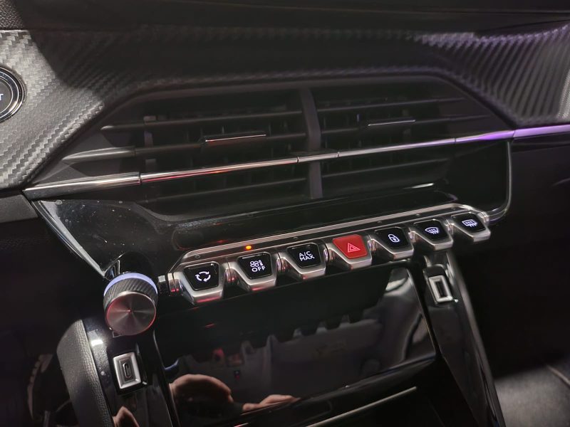 PEUGEOT 208 1.5 BlueHDI 100cv ALLURE CAPLAY / I-COCKPIT / CAMERA BVM6