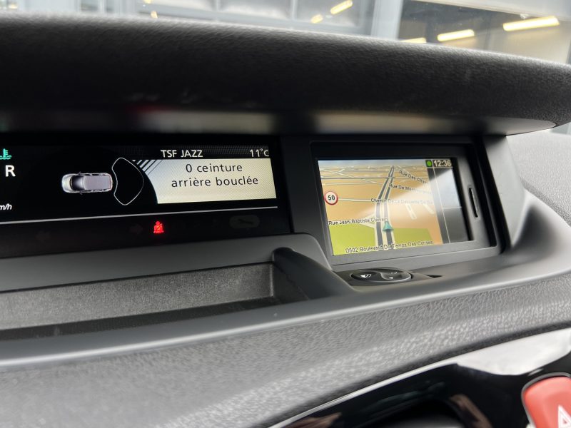 RENAULT SCENIC 3 III 1.5 DCI 110 BOITE AUTOMATIQUE 85 100 Kms GPS TOMTOM CRIT AIR 2 - GARANTIE 1 AN