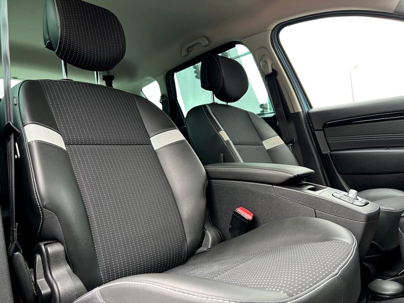 RENAULT SCENIC 3 III 1.5 DCI 110 BOITE AUTOMATIQUE 85 100 Kms GPS TOMTOM CRIT AIR 2 - GARANTIE 1 AN