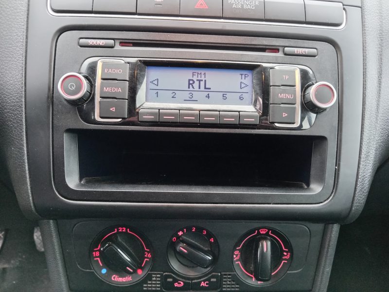 VOLKSWAGEN POLO V 2010