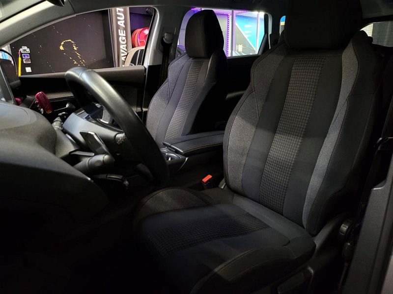 PEUGEOT 5008 1.5 BlueHDi 130cv EAT8 ACTIVE BUSINESS / SIEGES CHAUFFANTS / CARPLAY / CAMERA