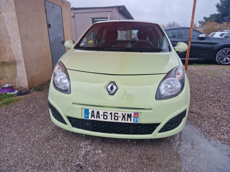 RENAULT TWINGO II 1,2 16v 76chauthentique