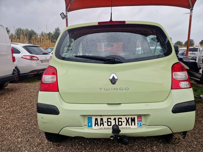 RENAULT TWINGO II 1,2 16v 76chauthentique