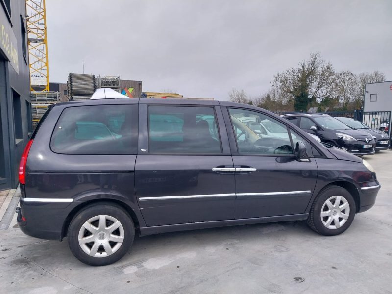 PEUGEOT 807 2.0 HDi 163 active