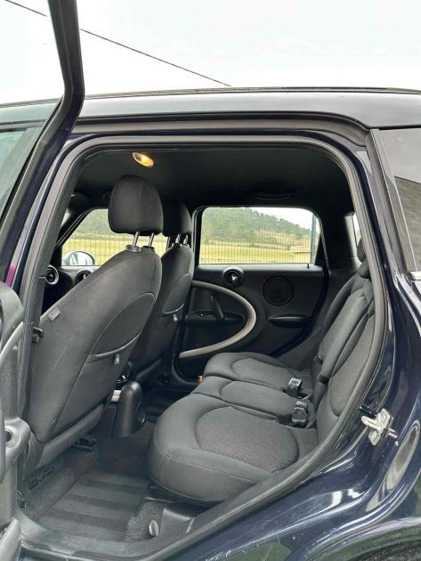 MINI MINI COUNTRYMAN 2013