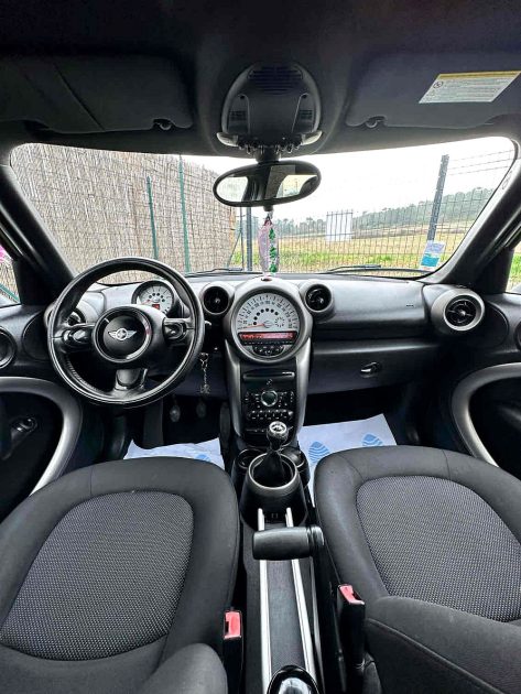 MINI MINI COUNTRYMAN 2013