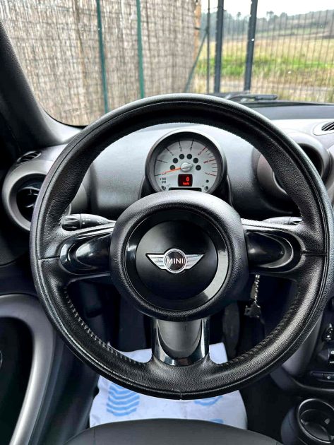 MINI MINI COUNTRYMAN 2013