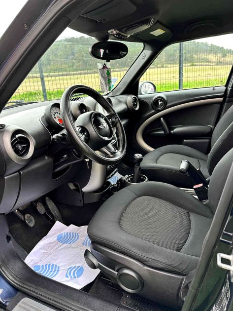 MINI MINI COUNTRYMAN 2013