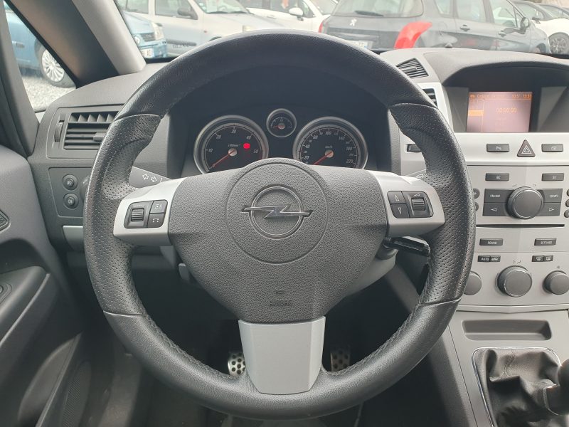 OPEL ZAFIRA / ZAFIRA FAMILY B 2008