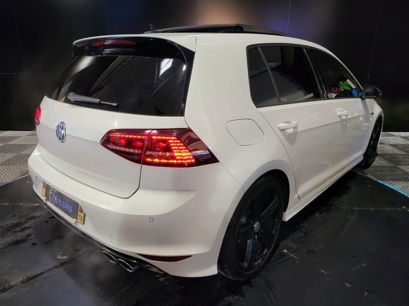 VOLKSWAGEN GOLF VII R 2.0 TSI 300cv 4Motion DSG6 // TOIT OUVRANT/SIEGES CHAUFFANT/CAMERA DE RECUL