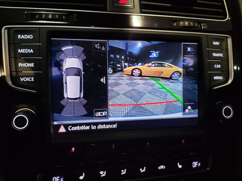 VOLKSWAGEN GOLF VII R 2.0 TSI 300cv 4Motion DSG6 // TOIT OUVRANT/SIEGES CHAUFFANT/CAMERA DE RECUL