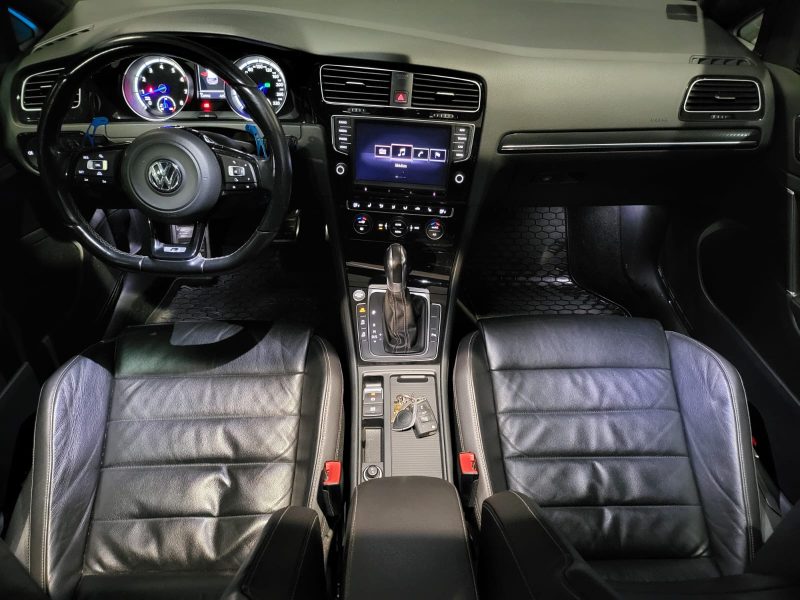 VOLKSWAGEN GOLF VII R 2.0 TSI 300cv 4Motion DSG6 // TOIT OUVRANT/SIEGES CHAUFFANT/CAMERA DE RECUL