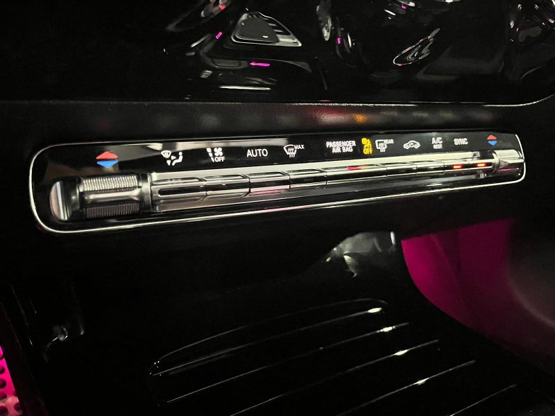 MERCEDES CLASSE A A 200d 150cv Pack AMG , Caméra , Toit ouvrant , Sieges éléctriques chauffants 