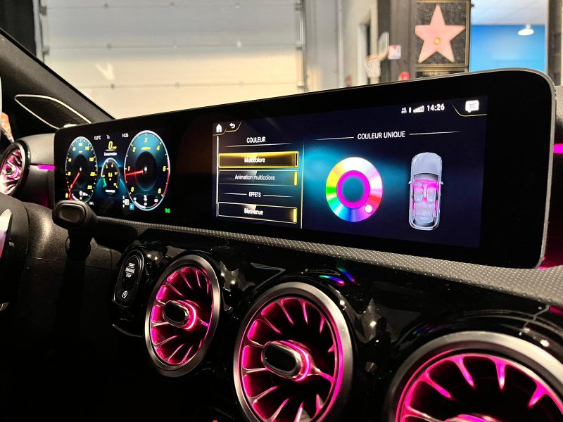 MERCEDES CLASSE A A 200d 150cv Pack AMG , Caméra , Toit ouvrant , Sieges éléctriques chauffants 